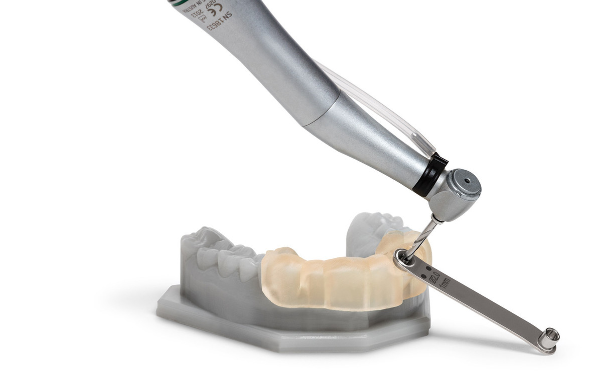 3D-prinitng-Surgical-guides_2/Dental-SG-drill-detail